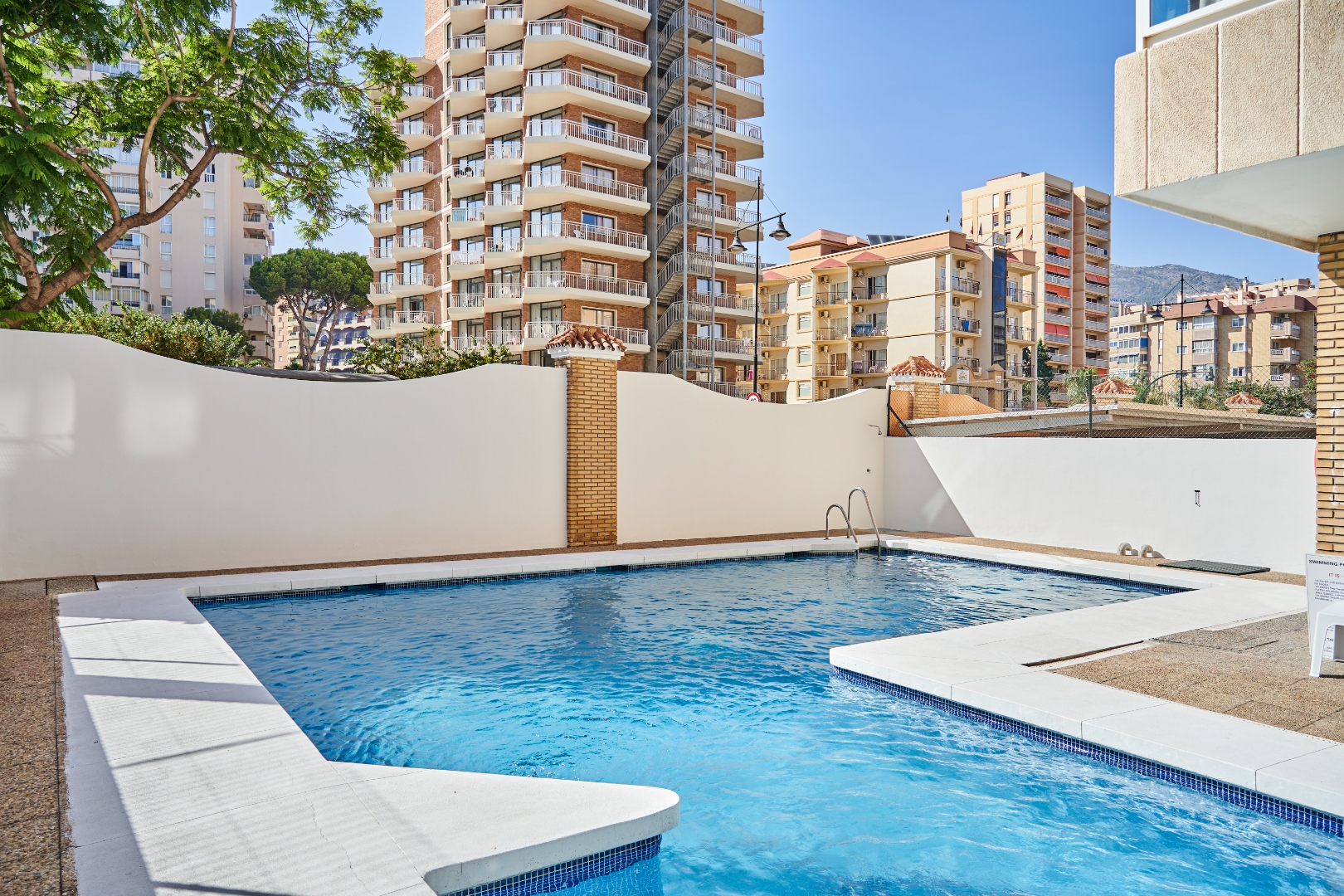 Outdoor pool at Terraza Del Sol building, Fuengirola